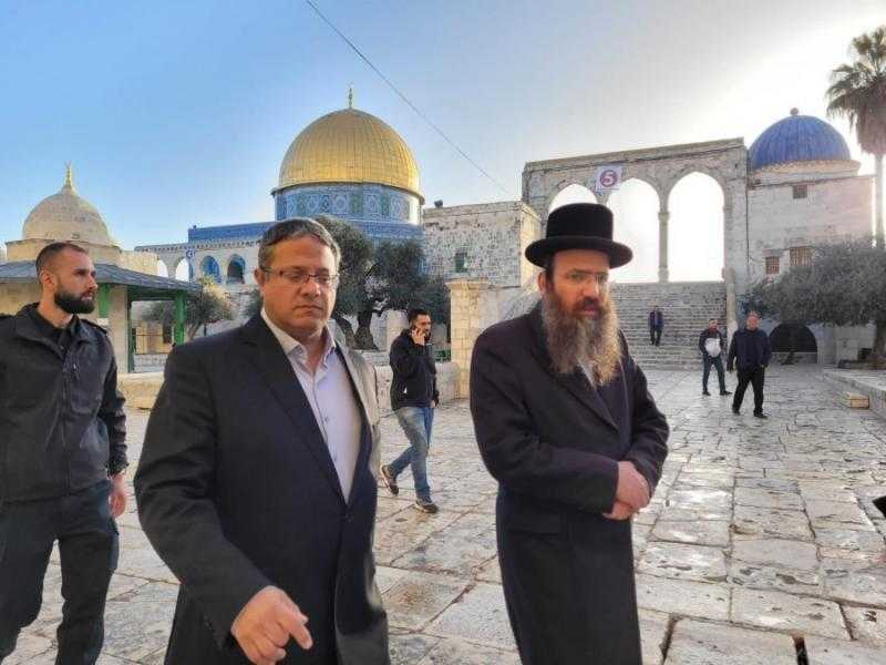 وزير إسرائيلي يجري جولة في الحرم الإبراهيمي.. والسلطة الفلسطينية تندد