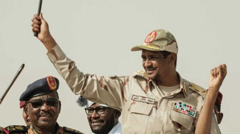 حميدتي: أجريت نقاشا مثمرا مع وزير الخارجية السعودي حول الأزمة التي يعيشها السودان