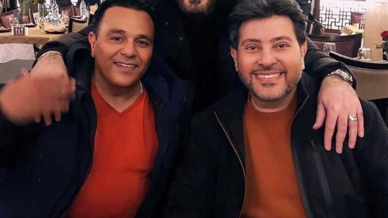 نجوم تعرضوا للنصب.. الاحتيال على هاني شاكر في البحرين.. وتورط محمد فؤاد في شركة عقارات