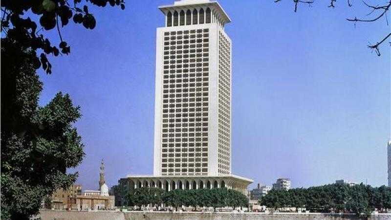 الخارجية تعيد التأكيد على نقاط تجمع وإجلاء المواطنين المصريين من السودان