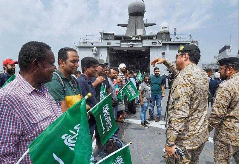 وصول 20 مواطناً سعودياً و1866 شخصاً من رعايا الدول الشقيقة والصديقة إلى جدة