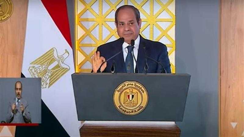 الرئيس السيسي: طول ما احنا على قلب رجل واحد محدش يقدر يعمل معانا حاجة