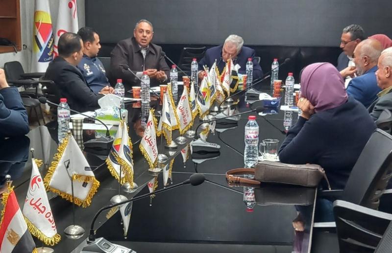 42 حزبًا سياسيًا يجتمعون اليوم لمناقشة قضايا ومحاور الحوار الوطني