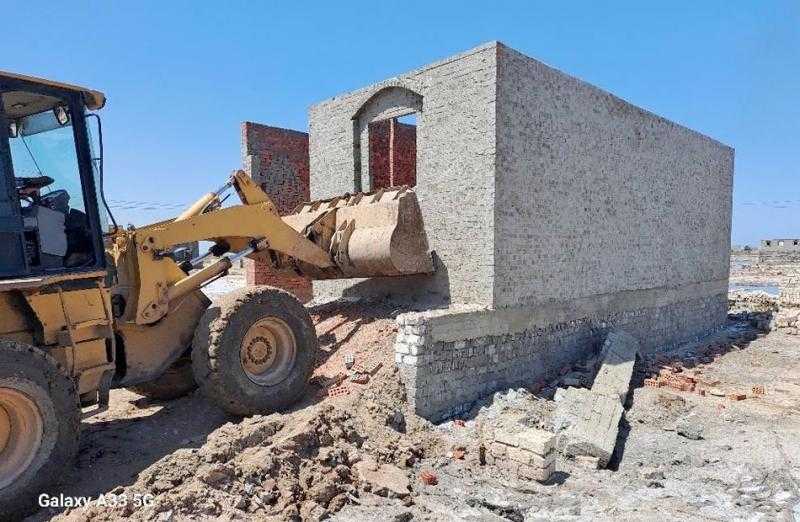 حملة مكبرة لإزالة التعديات على أملاك الدولة في بلطيم بكفرالشيخ |صور