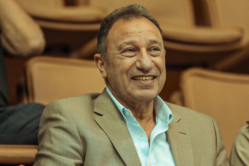 خط أحمر
