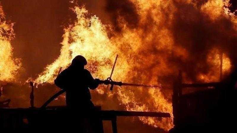 النيابة تنتدب المعمل الجنائي لفحص حريق اندلع داخل ورشة أخشاب فى الصف