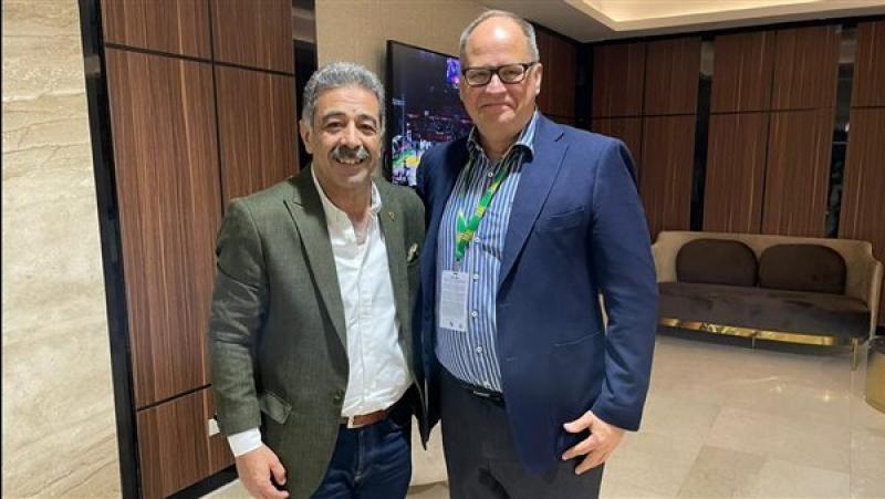 خط أحمر