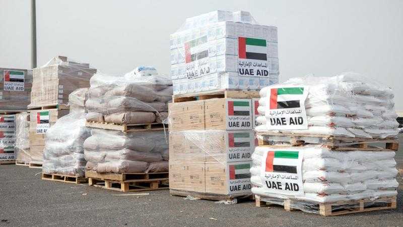 الإمارات ترسل 115 طنا من الإمدات الطبية والغذائية إلى السودان