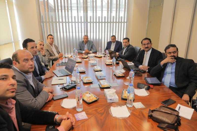 اقتصادية قناة السويس تستقبل وفد شركة هندوجا الهندية العالمية.. صور