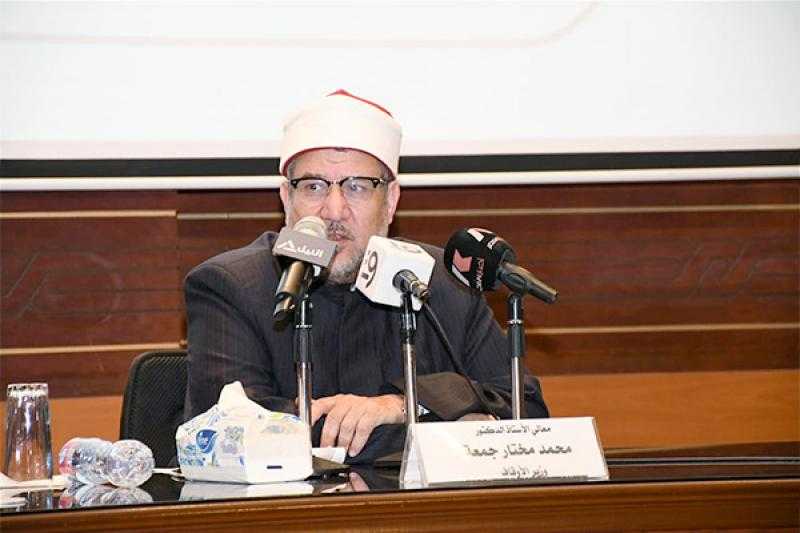 وزير الأوقاف يجتمع بقيادات الهيئة.. ويؤكد: النجاح يدفع إلى النجاح