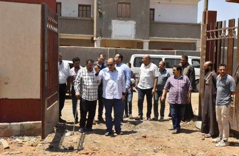 محافظ أسيوط يتفقد محطة صرف قرية سكرة بإجمالي 1.5 مليار جنيه | صور