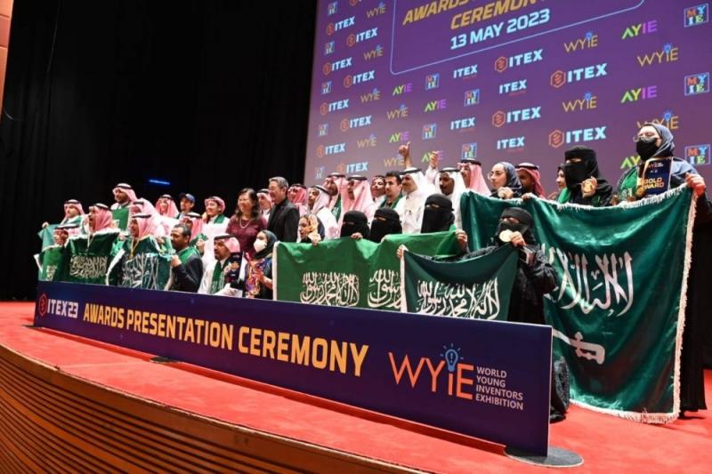 الطلَّاب السعوديون يحصدون 18 ميدالية في «آيتكس للاختراع والابتكار والتكنولوجيا»