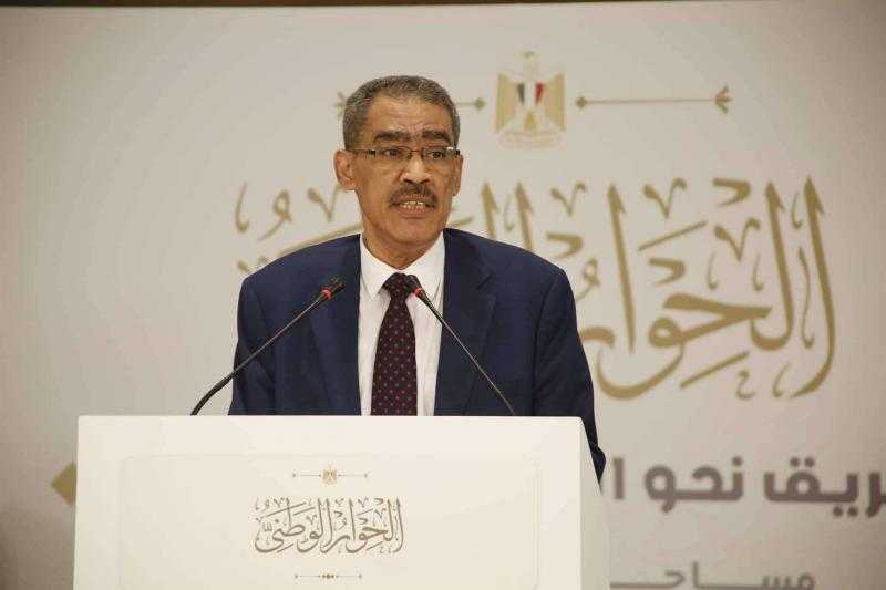 ضياء رشوان يطالب المواطنين بتقديم مقترحاتهم بشأن الحوار الوطني سريعا