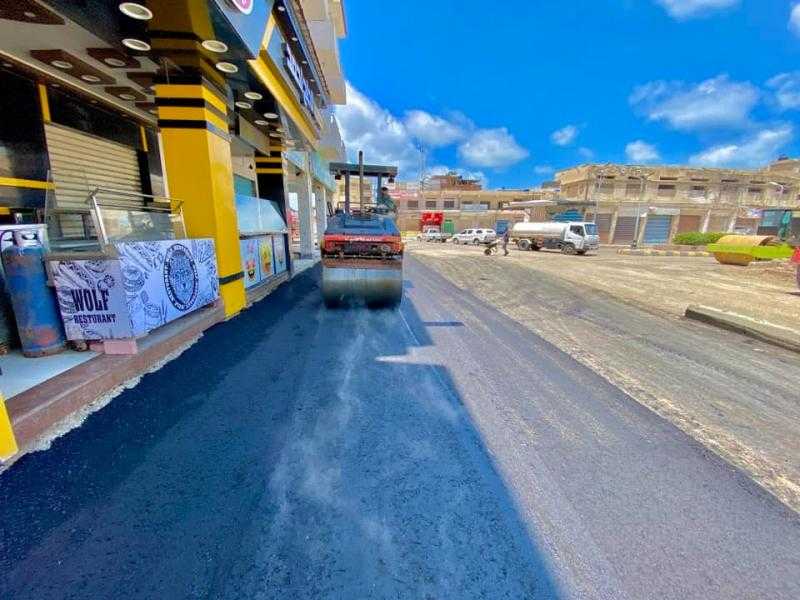 أعمال رصف بمدن محافظة كفر الشيخ وأعمال تطوير بمصيف بلطيم.. صور