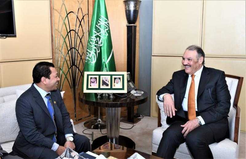 السفير السعودي بالقاهرة يلتقي بنظيره الماليزي