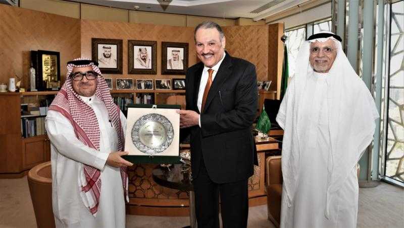 سفير المملكة لدى مصر يستقبل الرئيس التنفيذي للمركز الوطني لتنمية الغطاء النباتي ومكافحة التصحر