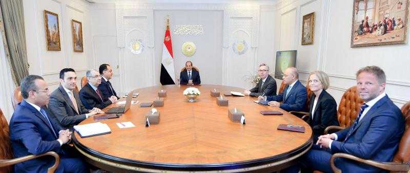 إشادة الرئيس السيسي بالتعاون مع النرويج في الطاقة المتجددة والهيدروجين الأخضر.. أبرز ما تناولته الصحف