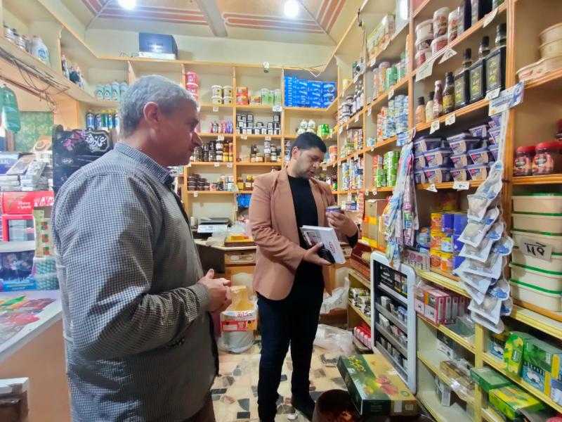 محافظ كفر الشيخ: استمرار الحملات على المخابز والأسواق وتحرير محاضر للمخالفين.. صور