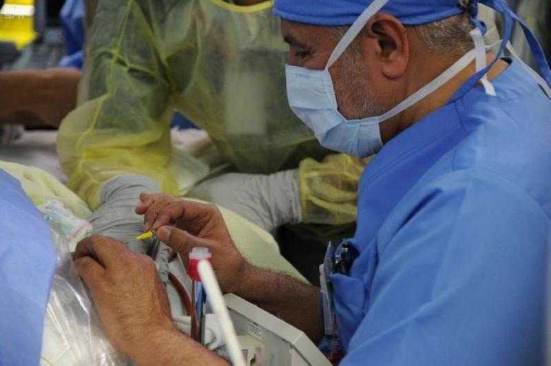 بتوجيهات خادم الحرمين الشريفين.. بدء عملية فصل التوأم السيامي النيجيري بمشاركة 35 كادر طبي متخصص