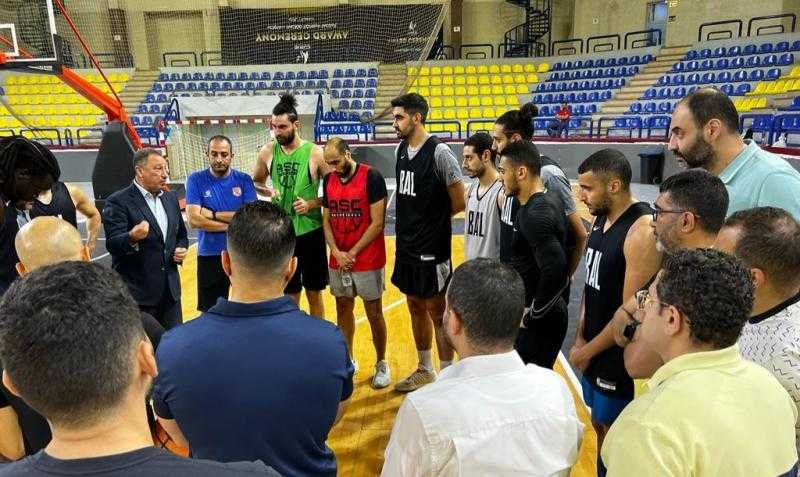 الخطيب للاعبي السلة قبل السفر إلى رواندا: ثقتي بكم كبيرة.. وننتظر نتائج تليق بالأهلي ومكانته