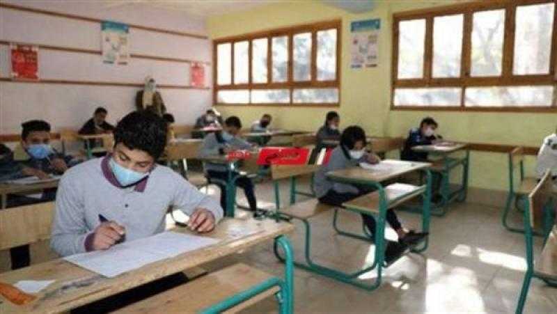 استشاري علم نفس: ”تقديم المكرونة البشاميل للطالب أثناء الامتحانات.. احتلال نفسي لدماغه”