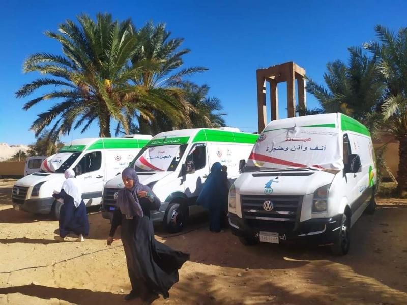 إطلاق 5 قوافل طبية للكشف والعلاج مجانا ضمن مبادرة «حياة كريمة»