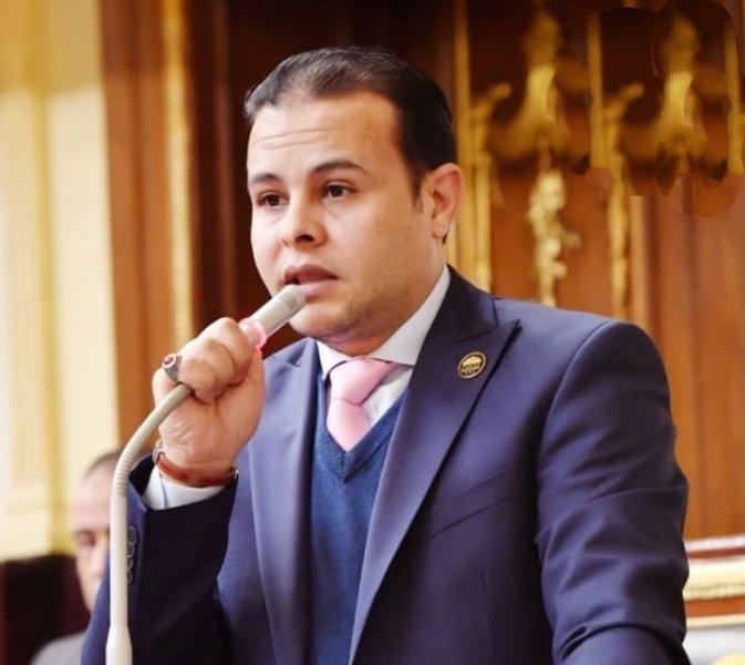 مدحت الكمار: كلمة الرئيس السيسي في قمة جدة اقتربت من كل الأزمات وقدمت حلولا لها وكانت قوية ومباشرة
