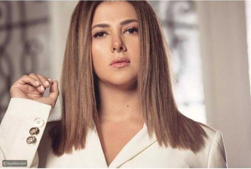 بصورة عائلية ودعاء..دنيا سمير غانم تحيي ذكرى والدها
