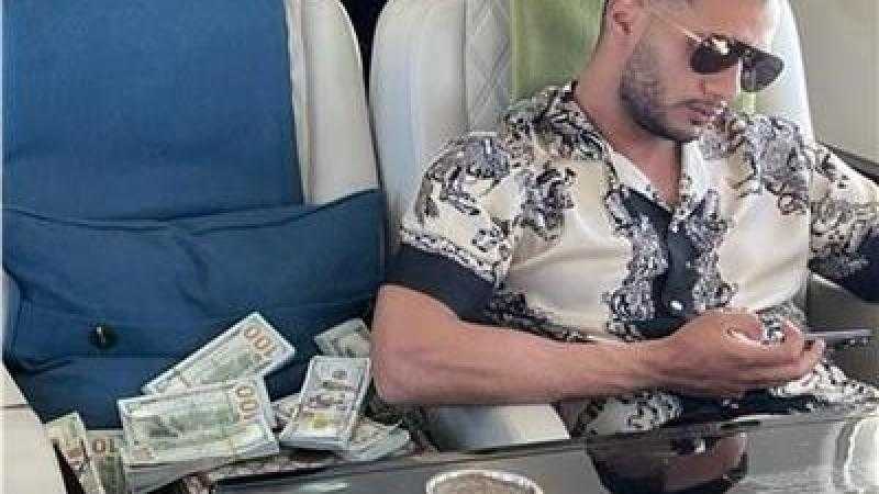 تحرك برلماني ضد محمد رمضان بسبب رزم الدولارات