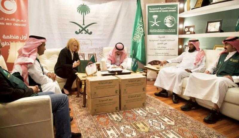 «سلمان للإغاثة» يسلّم أطنان من التمور هدية السعودية لـ البوسنة والهرسك والفلبين والجزائر