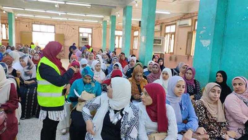 تدريب الشباب للمهارات الريادية والشمول المالي بالأقصر |صور