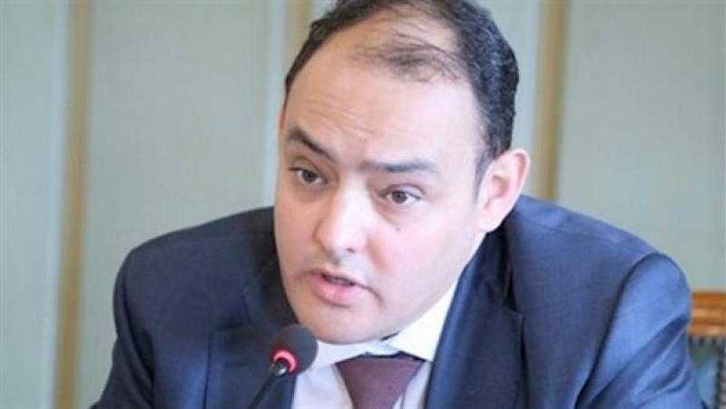 وزير التجارة والصناعة: نستهدف زيادة التعاون الاقتصادي والاستثمارات مع مسقط