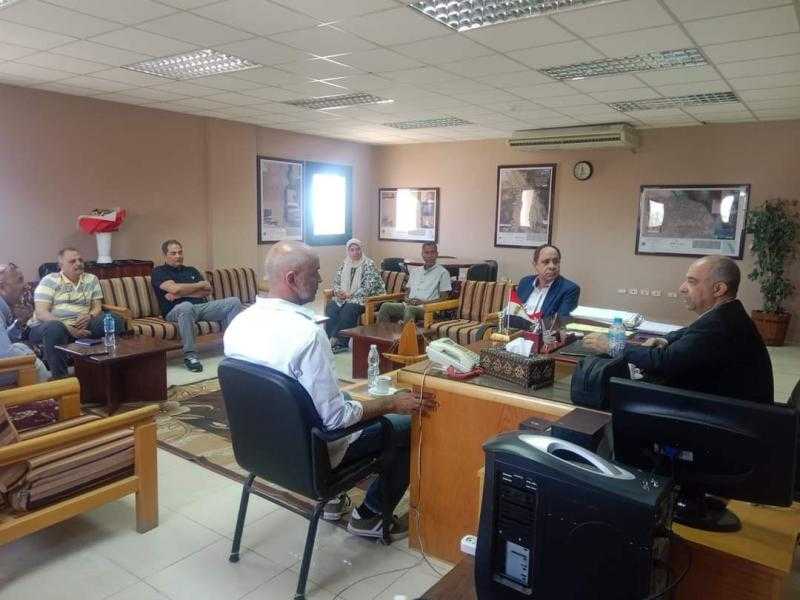 متابعة بيئية لمنظومة المخلفات الصلبة بمدينة الغردقة
