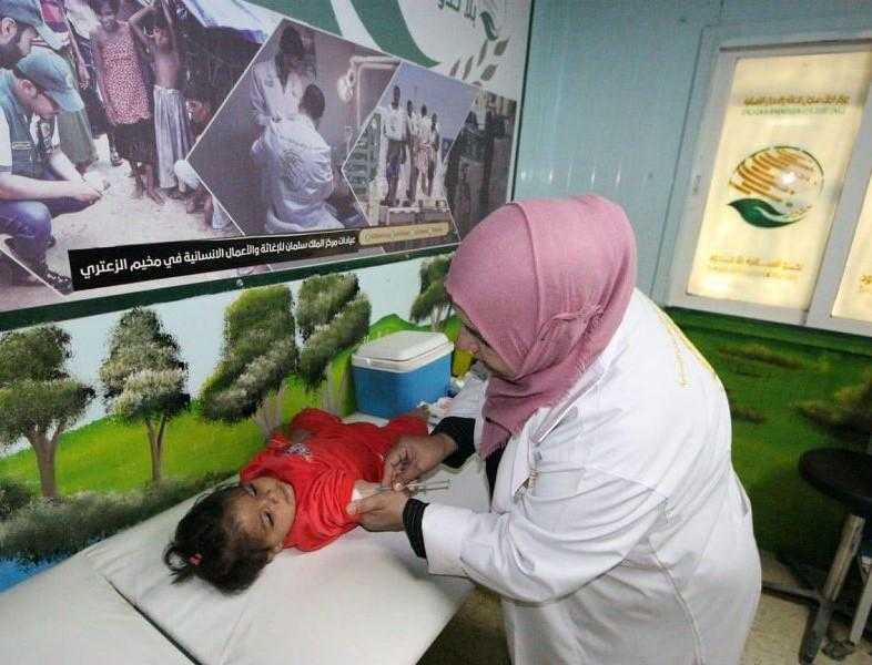مركز الملك سلمان للإغاثة يقدم خدمات طبية ويؤهل مدربي ومدربات كرة القدم بمخيم الزعتري في الأردن