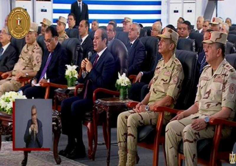 الرئيس السيسي: حريصون على إزالة المعوقات أمام الاستثمارات في قطاع البترول