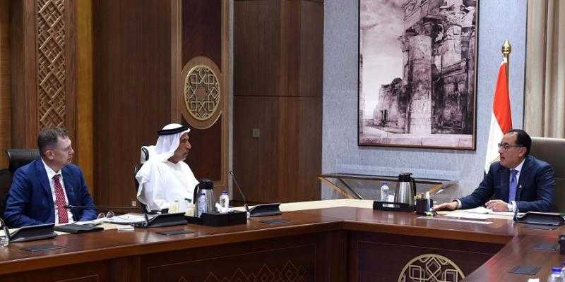 رئيس الوزراء يلتقي رئيس مجموعة الغرير الاستثمارية الإماراتية