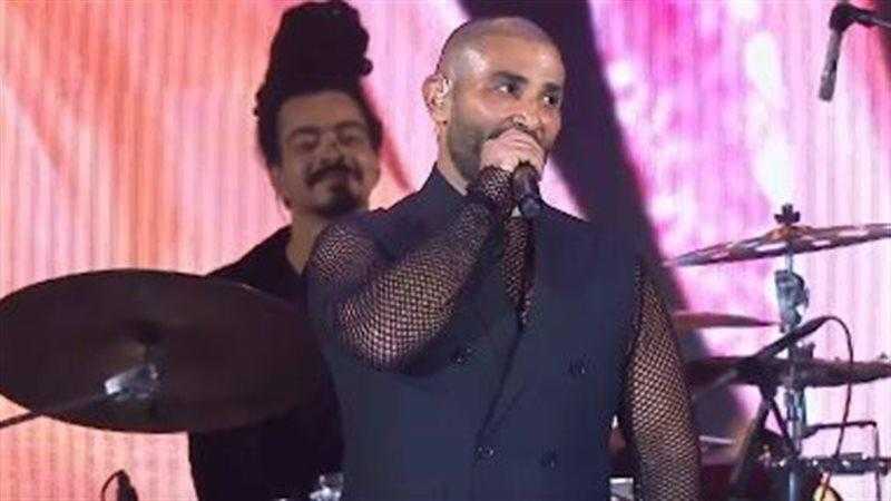 عمرو سعد: سر نجاح أحمد سعد الأخير جزء كبير منه زوجته علياء