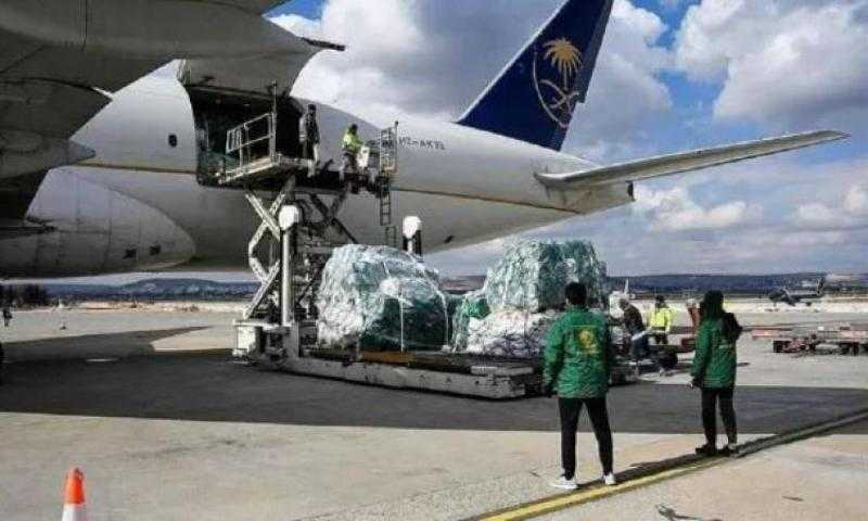 وصول الطائرة الإغاثية التاسعة ضمن الجسر الجوي السعودي لمساعدة الشعب السوداني