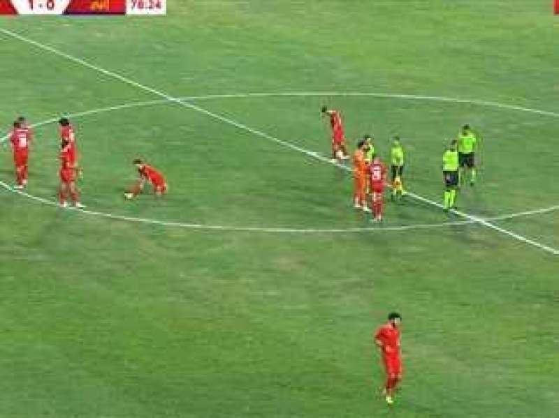 خط أحمر