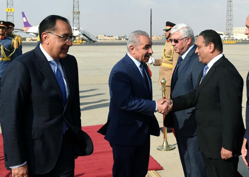 رئيس الوزراء يستقبل نظيره الفلسطيني والوفد المرافق له