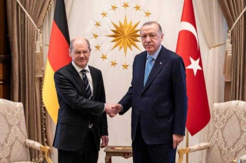 شولتس يهنئ أردوغان بفوزه في الانتخابات ويدعوه لزيارة برلين