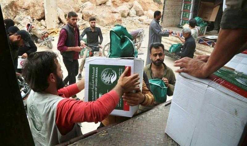 سلمان للإغاثة يوزع مساعدات إنسانية وغذائية وإيوائية لمتضرري الزلزال في محافظة إدلب