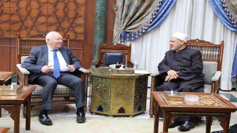 شيخ الأزهر: إقصاء القيم الدينية والأخلاقية سبب رئيسي فيما يتعرض له العالم من صراعات وحروب