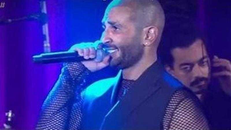 ”الموسيقيين” تكشف عقوبة أحمد سعد بعد ظهوره بملابس شفافة