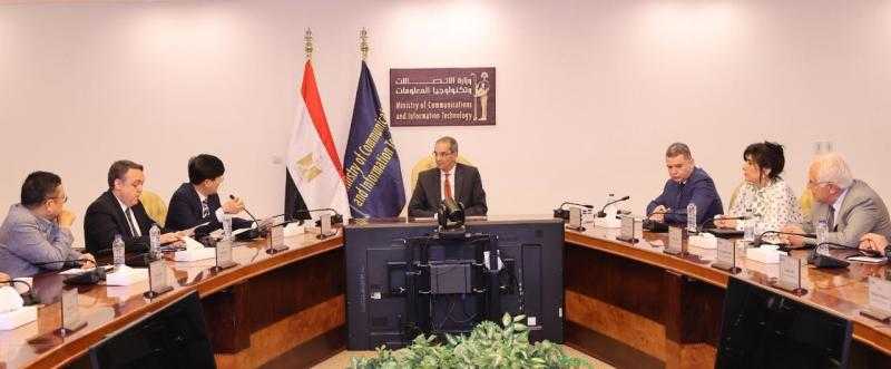 وزير الاتصالات: إنشاء مصنع جديد لشركة سامسونج لإنتاج الهواتف وتوفير 1400 فرصة عمل