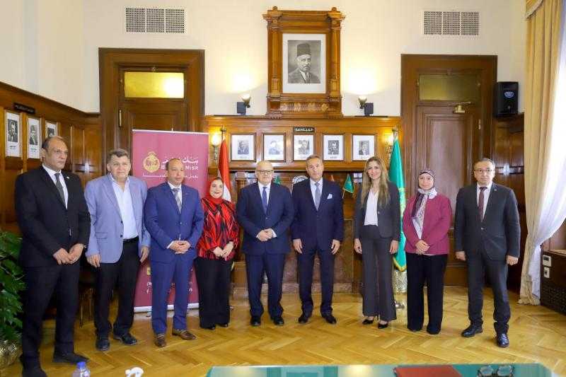 بنك مصر يدعم مستشفيات جامعة القاهرة بـ 160 مليون جنيه وينهض بأقسام العيادات الخارجية