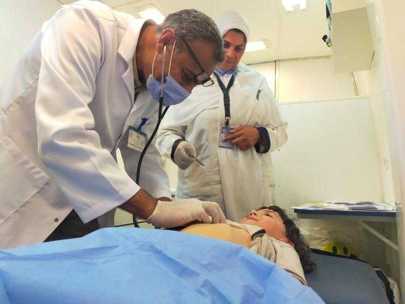 فحص 1354 مريضا من خلال قافلة طبية بكوم أوشيم بالفيوم