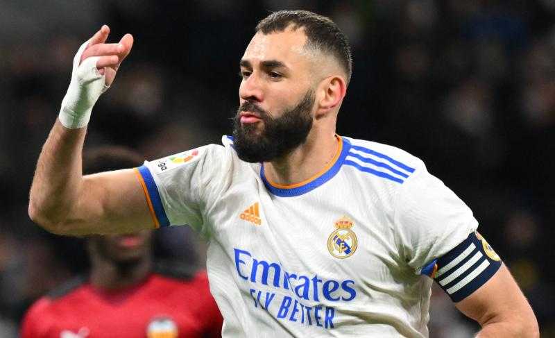 اتحاد جدة يتعاقد مع بنزيما