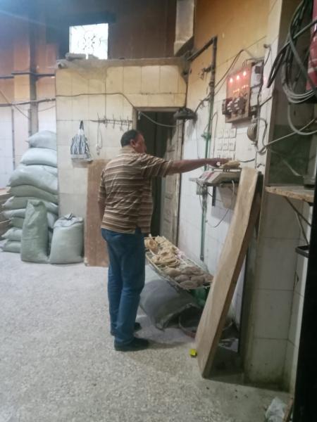 تحرير 52 محضرا تموينيا خلال حملات تفتيشية لضبط الأسواق بالمنيا.. صور