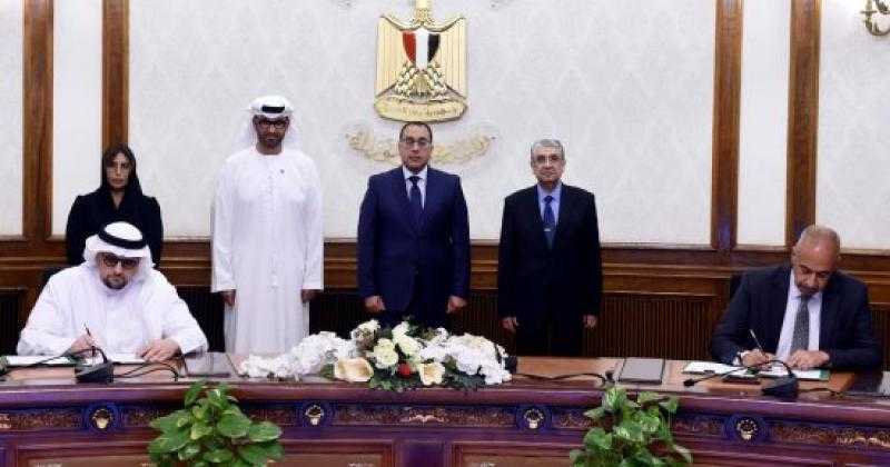 توقيع اتفاقية بين وزارة الكهرباء وشركة أبوظبي لطاقة المستقبل